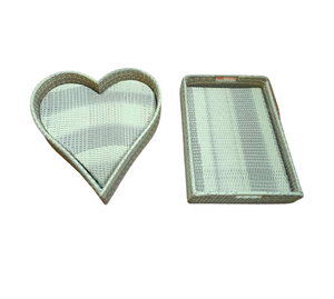 วิลล่ารีสอร์ทเขตร้อน: ถาดอาหารเช้าหวายลอยในสระว่ายน้ำผลไม้: มะม่วงแตงโมและความหลงใหล - Product Image 2