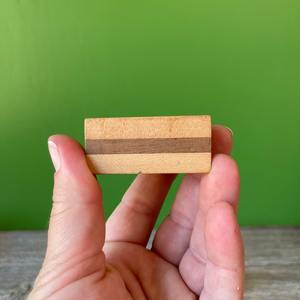 Anneaux de serviette en bois Designer porte-serviettes multicolores personnalisés parfaits pour la décoration de table de fête et l'utilisation d'événement - Product Image 1