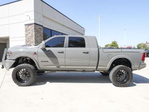 PRÊT À EXPÉDIER RAM 3500 Limited Mega Cab 4WD FULL OPTION D'OCCASION Garantie 3 ans - Product Image 2