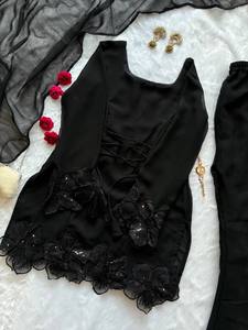 Conjunto de Salwar Kameez Negro Tradicional de Primera Calidad con Top, Pantalón y Dupatta Nazarene, Diseños Superventas para Fiestas, Venta en Línea - Product Image 3