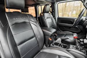 Jeep Wrangler Sahara 4x4 d'occasion propre, modèle 2021 - Product Image 5