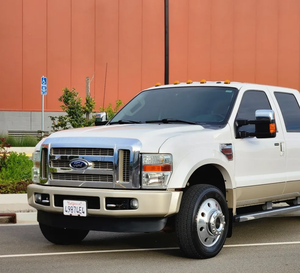 LISTO PARA CONDUCIR - USADO, VOLANTE A LA IZQUIERDA |   Ford F-450 Super Duty King Ranch Crew Cab Power 4x4 FX4 2010 - Product Image 1