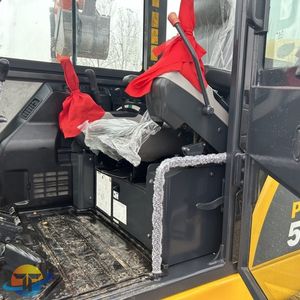 Excavadora de cadenas usada Komatsu PC56, equipo usado de calidad con peso operativo de 5 toneladas, buen estado, precio económico. - Product Image 2