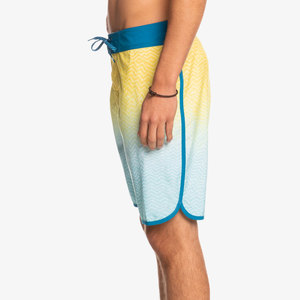 Pantalones cortos de playa cómodos para hombres con bolsillos laterales y estampados gráficos geniales para viajes Pantalones cortos de playa para hombres con material de secado rápido - Product Image 3