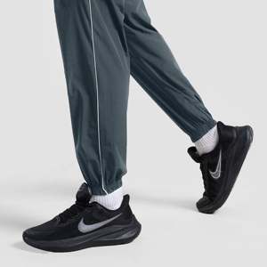 Pantalones Deportivos Olympus en Gris-Negro, Ropa Deportiva para Entrenamientos - Product Image 5