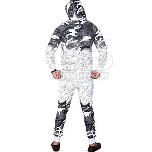 Chándal con estampado gráfico para hombre, conjunto de dos piezas para moda urbana, chándal estampado de tela suave para hombre - Product Image 3