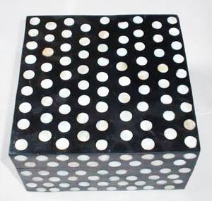 Caja de almacenamiento de resina con incrustaciones para joyería de mujer, accesorio decorativo de artesanía a bajo precio - Product Image 6