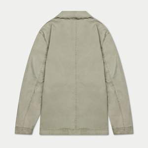 Veste utilitaire délavée pour hommes gris vert coupe décontractée vêtements d'extérieur à fermeture éclair avec poches utilitaires à finition délavée et ourlet propre - Product Image 6