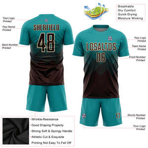 Uniformes de football pour les équipes professionnelles et les écoles avec logo personnalisé Maillot de football Vêtements de football conçus pour le confort - Product Image 2