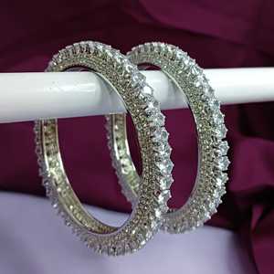 ชุดกำไลคริสตัล CZ สำหรับผู้หญิงผลิตในอินเดียเครื่องประดับ kundan bangle เครื่องประดับงานแต่งงานเจ้าสาวชุดกำไลอินเดียสำหรับผู้หญิง - Product Image 1