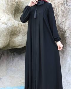 Abayas élégantes et modestes brodées à la main pour femmes - Product Image 1