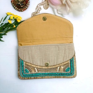 Fashion Handmade Flower Beaded Purse Floral Beaded <b>Clutch</b> <b>White</b> Beaded <b>Bag</b> Summer Crossbody <b>Bag</b> - Product Image 2