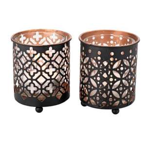 Portavelas votivo de metal caprichoso con recortes en forma de estrella perfecto para la decoración de la temporada navideña - Product Image 2