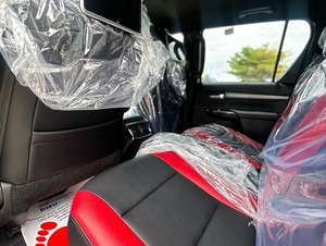 รถกระบะออฟโรดขนาดกลางรุ่นปี 2025 รุ่น Adventure 4.0L Edition มือสอง - Product Image 1