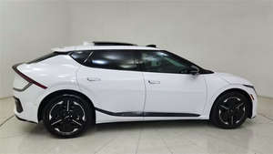 Voiture de sport d'occasion certifiée LHD GT-Line RWD 2024 Automatique Sièges en cuir Toit ouvrant panoramique - Product Image 6