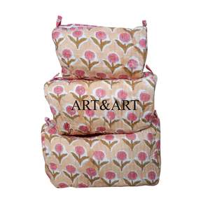 Juego de Bolsas Acolchadas con Cierre Ecológicas, Tres Bolsas de Algodón con Estampado Floral Elegante, Resistentes al Agua y de Gran Capacidad - Product Image 1