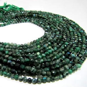 Labradorita recubierta verde 3-4mm Cuentas facetadas redondas Hilo 13 pulgadas de largo - Product Image 1