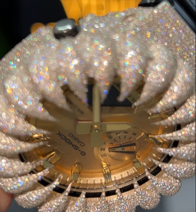 Vidhi เครื่องประดับนาฬิกาข้อมืออะนาล็อกที่เป็นเอกลักษณ์ของผู้ชายสแตนเลสเพชรเพชรเพชรโมอิสสไตล์ฮิปฮอปสีขาวทองซิลิโคนกีฬา - Product Image 3