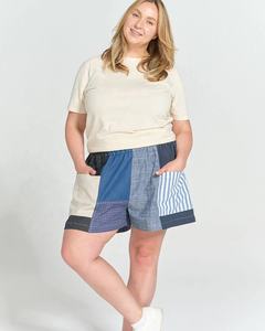 Oferta de Verano 2025: Shorts de Mezclilla para Mujer con Encaje y Retazos, Corte Regular, Diseño Calado, Jeans Cortos Lavados - Product Image 2
