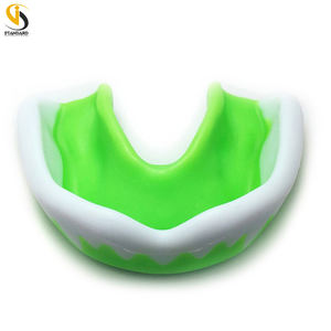 Protège-dents de sport en caoutchouc moulable/polyester/lycra, logo personnalisé, couleur personnalisée, utilisation facile, équipement de protection pour le football, le basketball - Product Image 5