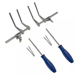 VENTA CALIENTE GORAYA GERMAN Distractor Cervical ortopédico con tornillos Juego de pines Esparcidor de columna Cervical CE ISO APROBADO - Product Image 1