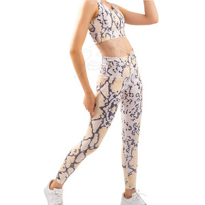 <b>Top</b> Premium Quality Custom Logo Women Active Wear Yoga <b>Leggings</b> <b>and</b> <b>Tops</b> Fitness Yoga <b>Set</b> for Sale - Product Image 3