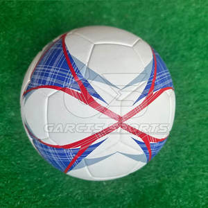 Ballon de football imprimé avec logo personnalisé idéal pour les clubs, les collèges, les événements promotionnels et les sports, ballon de football en cuir PU haute performance - Product Image 3