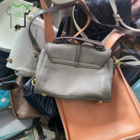 Fournisseur de sacs de luxe d'occasion, sacs de marque pour femmes, sacs en cuir PU d'occasion, sacs Ukay Ukay en balles
