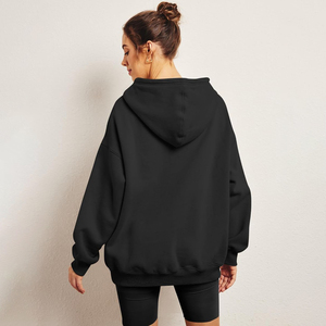 Nueva moda de mujer de algodón grueso de manga larga con capucha de gran tamaño Sudadera negra suelta Logo frontal Streetwear para otoño - Product Image 2