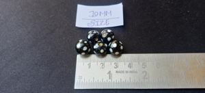 Cuentas punteadas en blanco y negro hechas a medida en tamaño 10 mm Ideal para diseñadores de pulseras y collares para reventa - Product Image 6