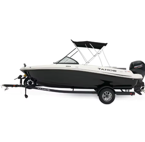 Embarcación de Recreo Espaciosa Usada con Motor Fuera de Borda, Alto Rendimiento, Aventura Marina, Modelo 2025 de 26 Pies con Remolque Incluido en Venta - Product Image 5