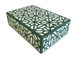 Caja de Joyería de Diseño Contemporáneo en Material de Hueso, Estilo Moderno y Lujoso con Asas Metálicas para Sala de Estar - Product Image 3