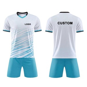 Ensemble d'uniformes de football professionnels OEM Tissu à séchage rapide évacuant l'humidité pour le jeu compétitif - Product Image 3