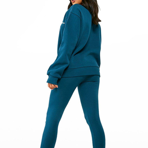 Traje de sudor informal personalizado para mujer Ropa de entrenamiento de invierno de talla grande con tops largos con estampado de abullonado - Product Image 3