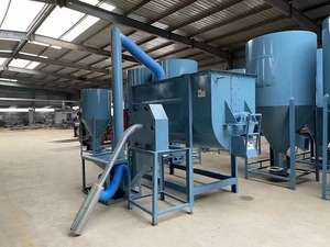 Nouvelle ligne de production de granulés d'aliments pour animaux de ferme avicole de grande taille Broyeur mélangeur horizontal 500kg-5000kg Capacité 1 an de garantie - Product Image 6