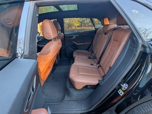 ซูเปอร์คลีน 2024 ออดี้ คิว8 พรีเมียม เกียร์อัตโนมัติ เบาะหนัง - Product Image 3