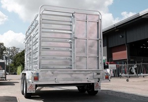 Remorques de transport robustes à ridelles hautes pour bétail (bovins, ovins, porcins) 25-30 tonnes, avec essieux renforcés, pour semi-remorques à ridelles, vente en gros - Product Image 2