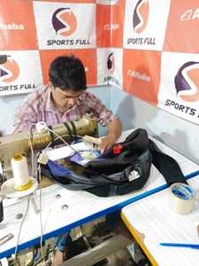 Pantalones Jogger Casuales de Cuero Suave con Logotipo Personalizado OEM y ODM, Color Personalizado, Ligeros, Transpirables, Ajustados, para Hombre, con Bolsillo - Product Image 5