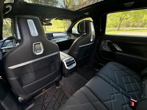 Sedán de Lujo Usado 2025, Tamaño Completo, 760i xDrive Edición Performance - Product Image 6