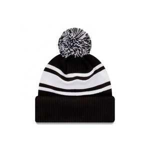 หมวกไหมพรมปักโลโก้ตามสั่ง ขายส่ง สำหรับผู้ชายและผู้หญิง ลายหัวกะโหลก หมวกบีนนี่ไหมพรมอะคริลิคสีเทา พร้อมพู่ห้อย สำหรับเล่นสกีและฤดูหนาว - Product Image 3