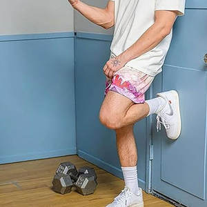 Shorts de Verano con Estampado Gráfico a la Moda, Diseño Gráfico Atractivo, Tela Ligera y Suave, Ideal para un Estilo Moderno - Product Image 5