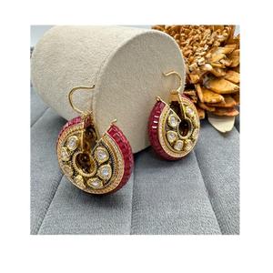 Juego de Aretes de Perlas Barrocas de Latón de Lujo para Mujer, Joyería de Moda para Bodas y Regalos, Aretes Modernos para Fiestas - Product Image 1