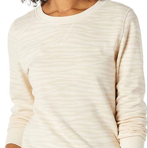 Sudadera de Invierno para Mujer con Diseño Personalizado, Impresión por Sublimación, Logotipo Frontal y Opciones de Color Personalizadas - Product Image 6