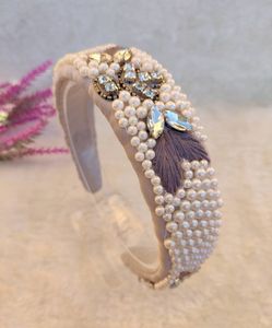 Diadema elegante con cuentas a mano, accesorio cómodo y fácil de usar con bordado suave y acolchado, forma delgada - Product Image 4