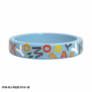 Conjunto de Brazaletes de Resina Azul Hechos a Mano, Brazaletes Apilables con Estampado de Letras Coloridas Retro para Mujer, Conjunto de Joyería de Tipografía Gruesa de 3 Piezas - Product Image 2