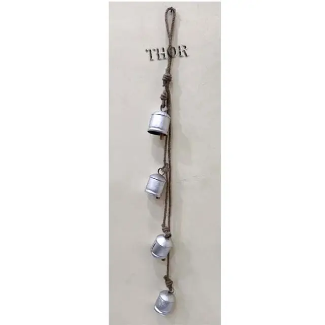 4 Set Vintage silindirik teneke Bells geri dönüşümlü demir teneke inek çanları 3 inç gümüş renk antika bak rustik tema