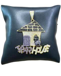 จี้เงินแท้ 925 ชุบทอง ประดับเพชรโมอิสซาไนต์ สไตล์แร็ปเปอร์ ดีไซน์ Trap House  เครื่องประดับฮิปฮอปสุดเท่ เหมาะสำหรับเป็นของขวัญ - Product Image 1