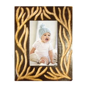 กรอบรูปศิลปะทำจากไม้กรอบรูปแกะสลักติดผนังกรอบรูปแกะสลักด้วยมือจากผู้ผลิตและผู้ส่งออกอินเดีย - Product Image 3