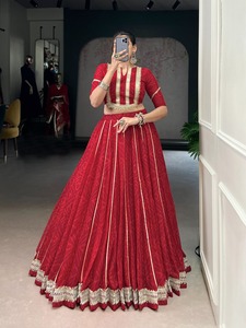Mousseline de soie exclusive avec imprimé Bandhej avec paillettes travail Lehenga Choli fabricant et fournisseur de Surat au taux le plus bas - Product Image 2