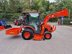 Kubota Agricultura Granja Tractor Mini Maquinaria Agrícola Servicio Pesado Horas Altas Precio Barato Incluye Caja de Cambios Bomba Motor Cojinete - Product Image 4